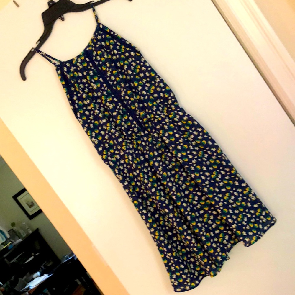 Junior dress. Navy print/floral